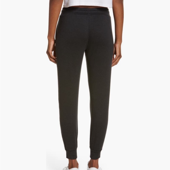 VUORI PERFORMANCE JOGGERS SIZE XS EUC - Picture 4 of 6